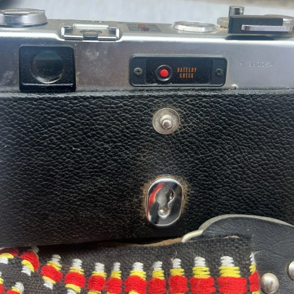 Yashica Electro 35 Rangefinder Camera‎ 45mm f1.7 Lens GE Light Meter Case Strap